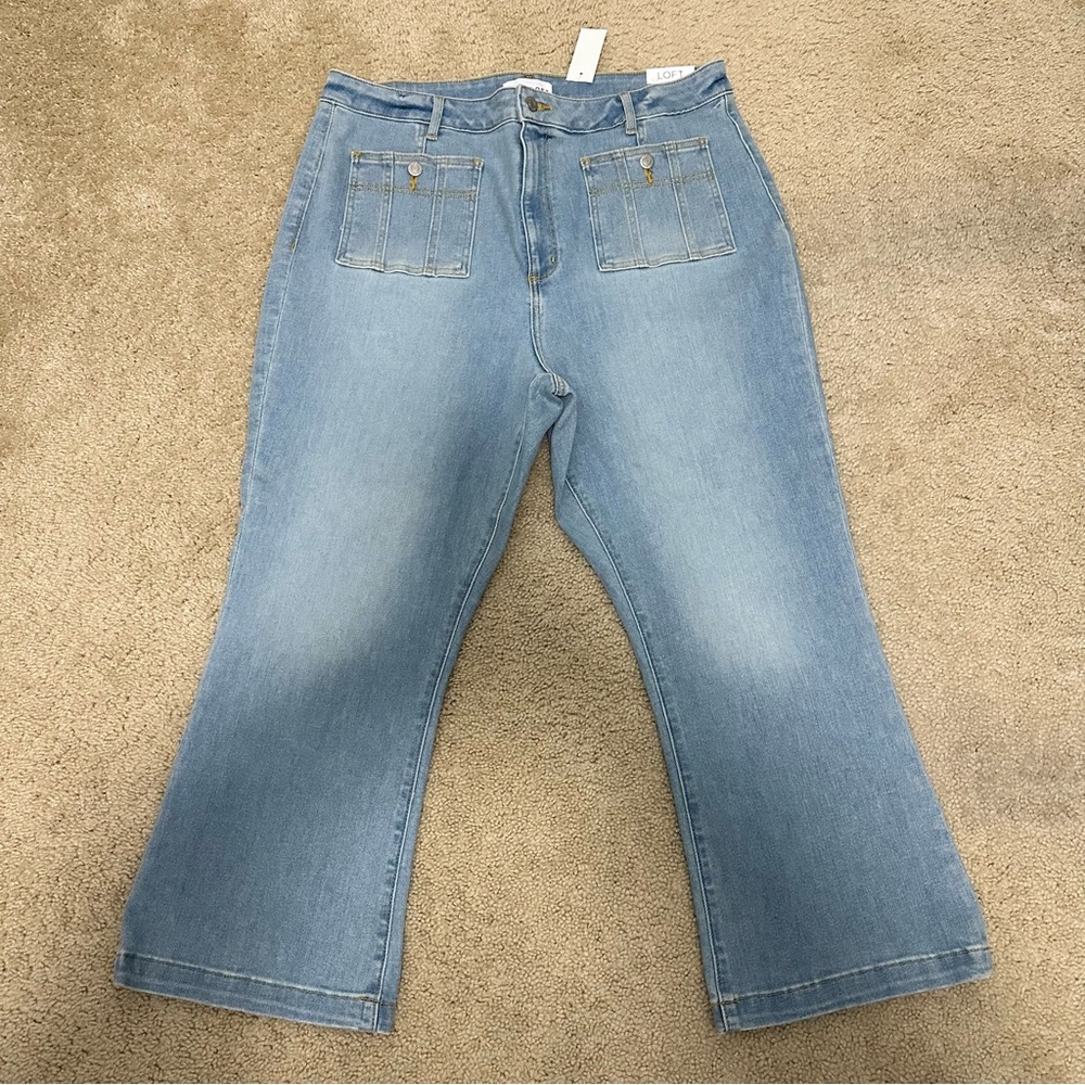 LOFT Curvy Patch Pocket Kick Crop Jeans In Bright Vintage Wash Size 18 NWT - Picture 2 of 13